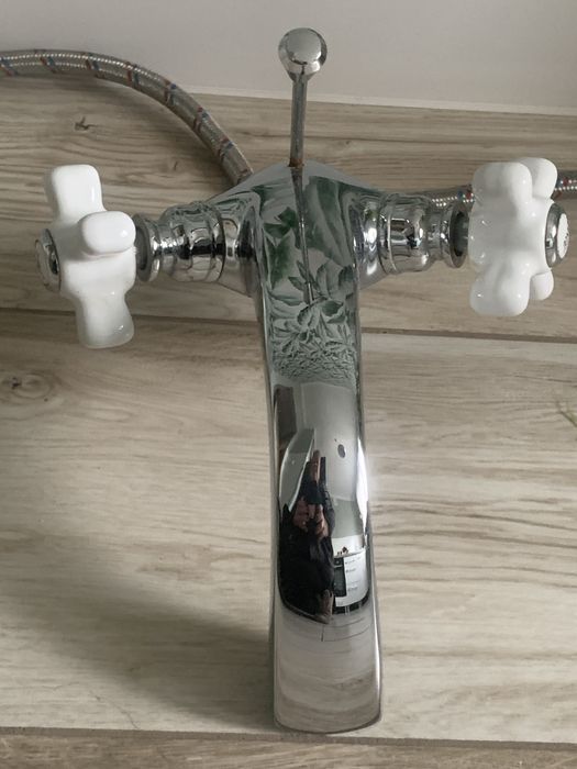 Bateria Umywalkowa / Łazienkowa Uszkodzona