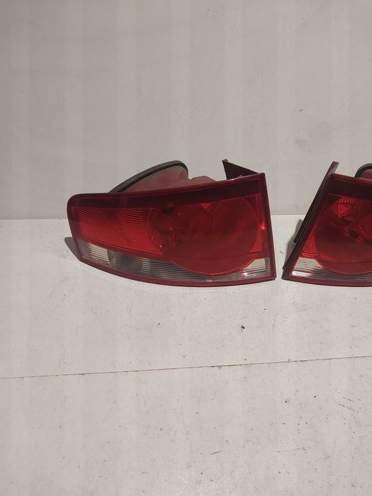 Seat Altea XL tylna lampa prawa lewa tył prawy lewy