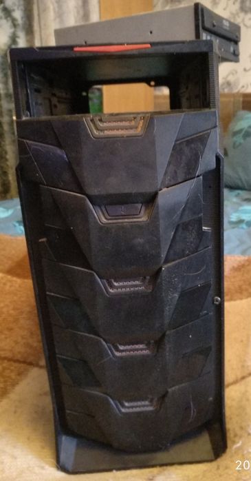 Корпус для ПК з 3-мя, вент-ми, прозрачным оргстеклом от монитора