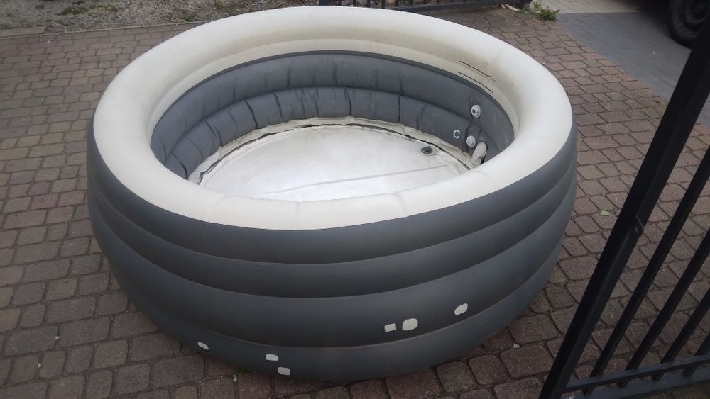 Basen jacuzzi INTEX  niecka do jacuzzi Intex Pokrywa do jacuzzi Intex PureSpa