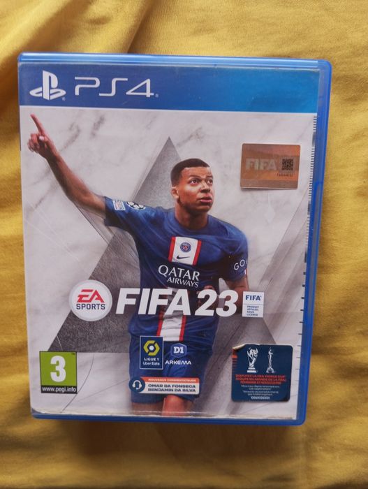 Vendo jogos para a PS4 pouco usados e a funcionar