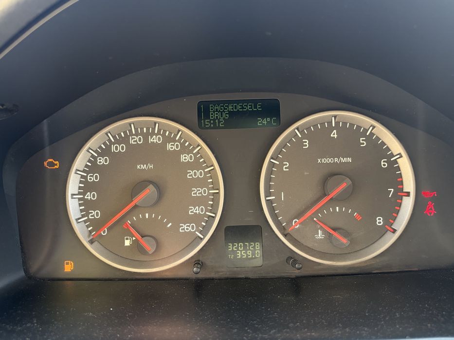 VOLVO V50 1.8b +LPG uszkodzone