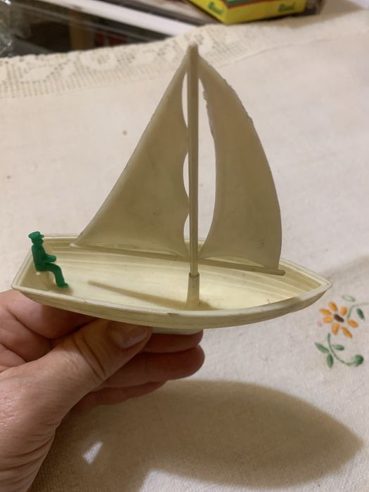 Barco a vela brinquedo Hercules