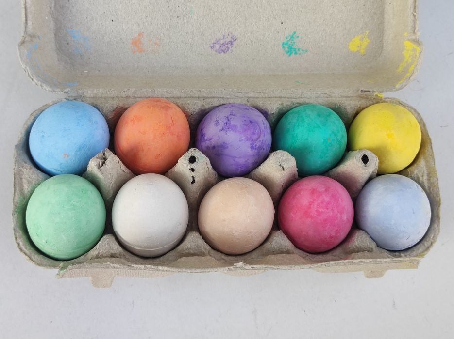 Цветные мелки...