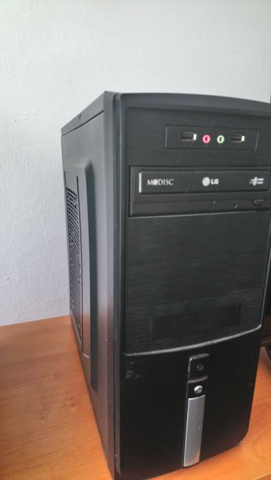 Компютер (домашній або офісний)