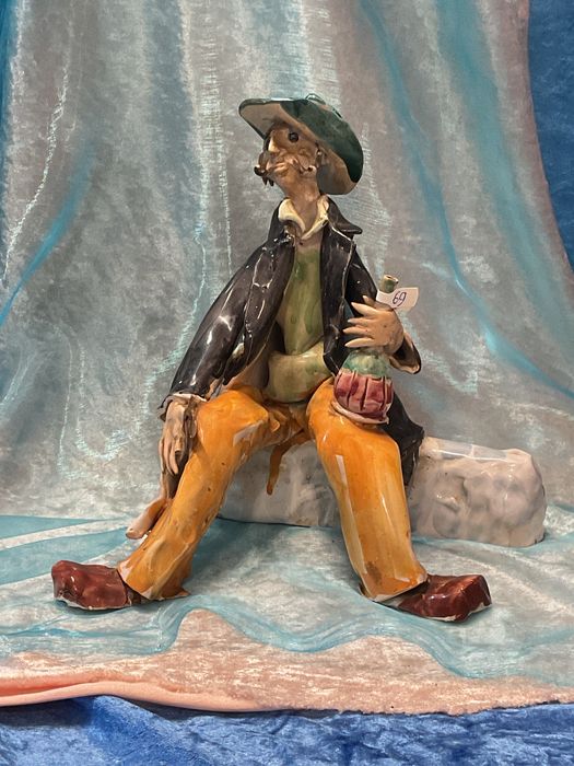 Escultura faiança 23x25 cm