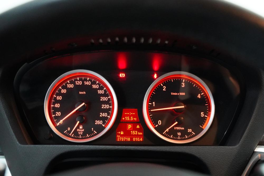 BMW X6 — fotografia 9