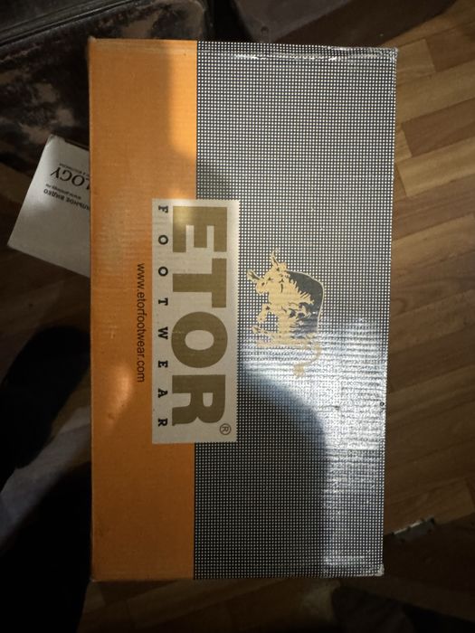 Мужская обувь ботинки etor 45 размер новые