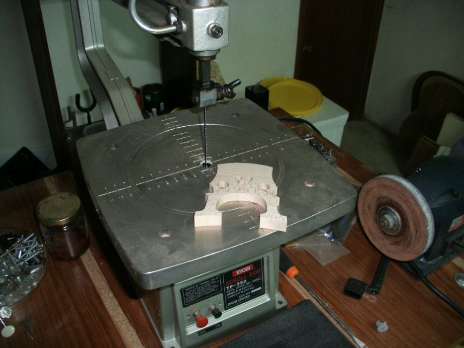 Construção e Reparação de instrumentos Musicais de corda