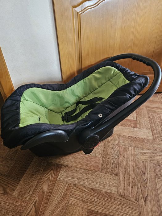 Автокрісло Автолюлька