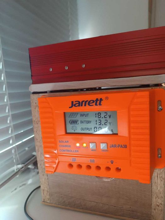 Качественный Контролер  20,30A,солнечные панели 50,100Вт