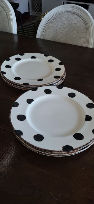 Pratos rasos polka dot