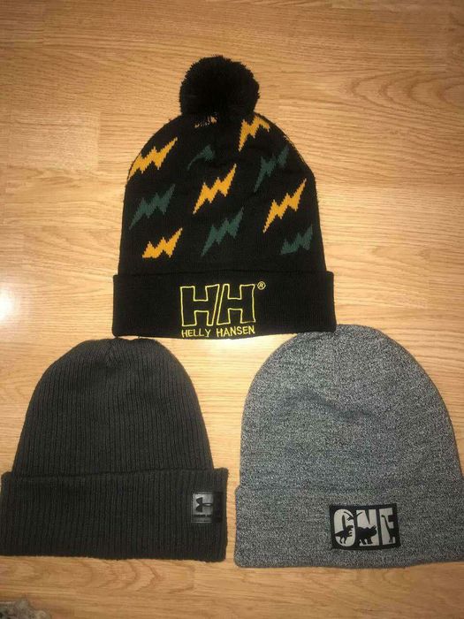 Шапки на 12/15 років.