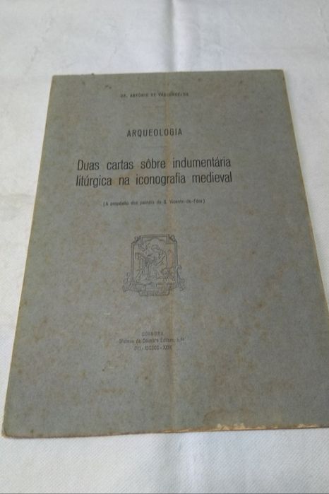 Arqueologia Indumentária Litúrgica na Iconog Medieval
