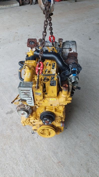 Silnik cat 3.3 kubota 3007