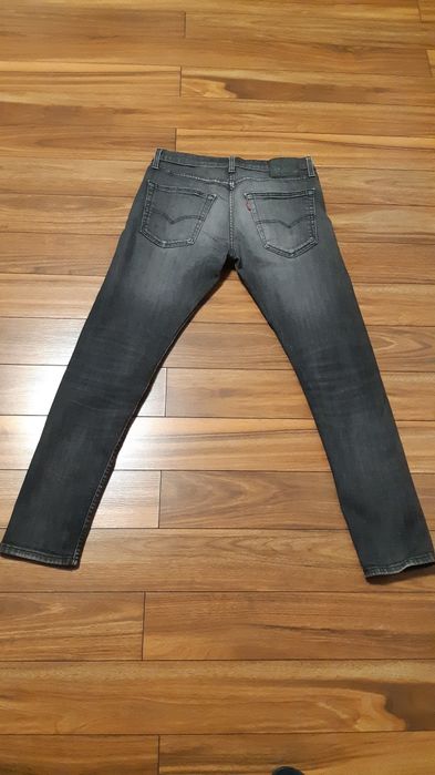 Męskie spodnie levis 512