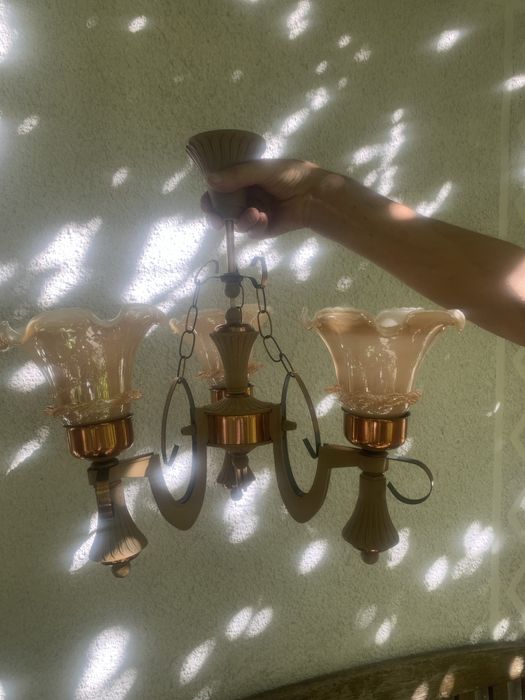 Новая красивая люстра