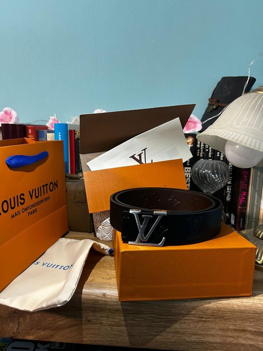 Louis Vuitton pasek  LV