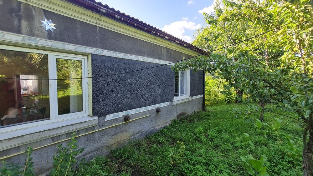 Продається будинок у с.Лісок Золочівського р-н вул. Головна 102