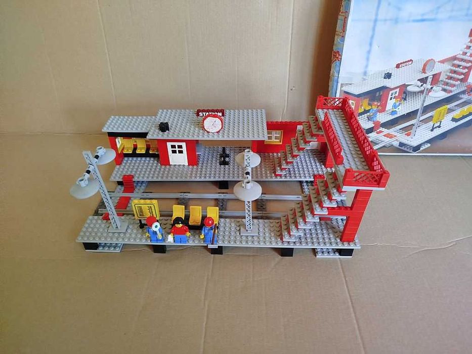Lego 7822 Railway Station