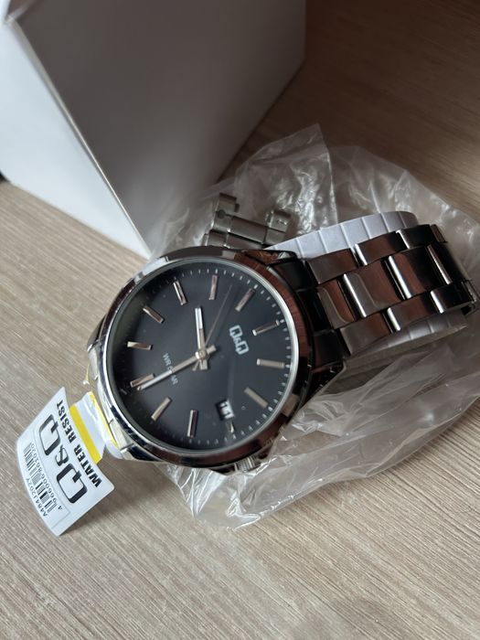Годинник Q&Q A484J202Y