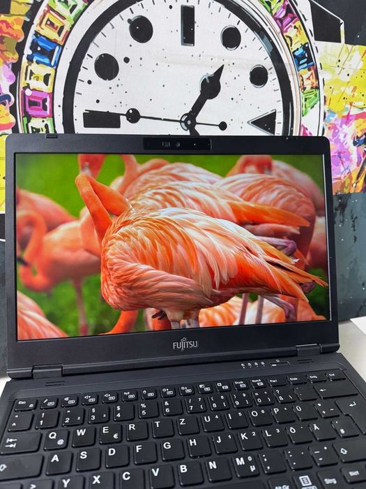Ультрабук Fujitsu U7311/4G LTE/гарний стан/є кількість/робота,офіс