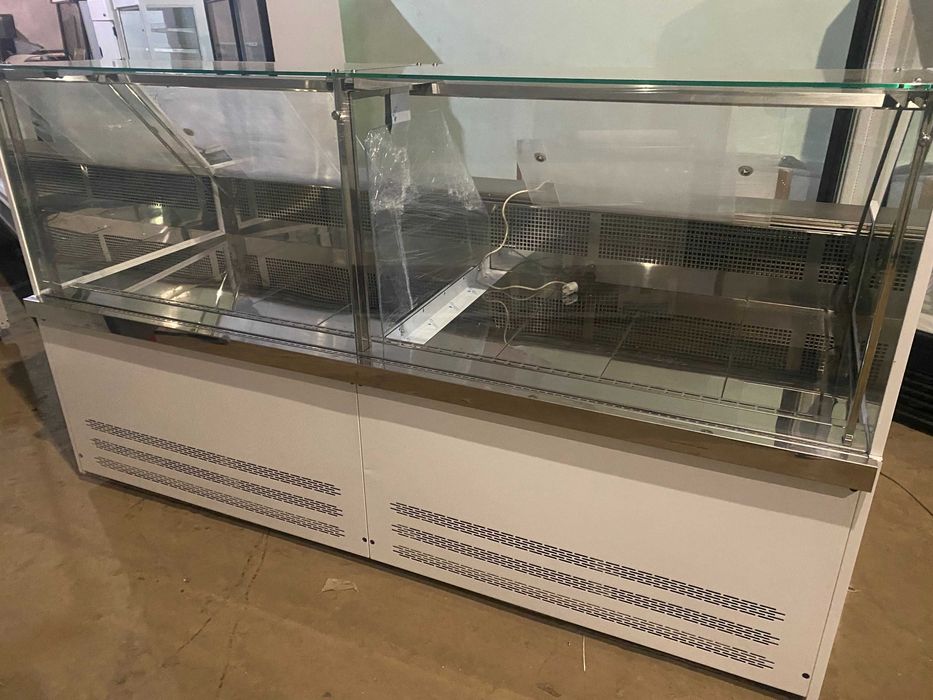 Холодильні вітрини Куб Технохолод Миссури