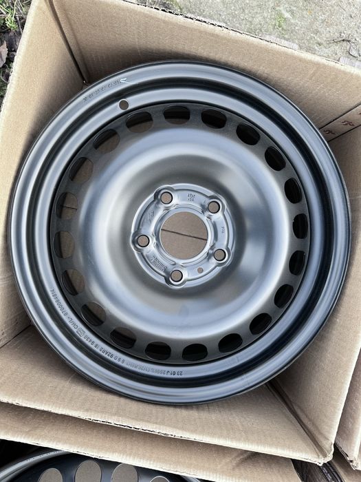 4xfelga stalowa 16” DACIA DUSTER (5x114,3 ET50) - nowe