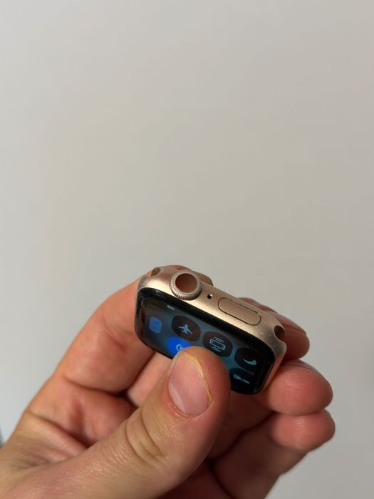 Apple Watch 6 40MM  Gold GPS смарт-годинник Золото Вотч 6 40mm
