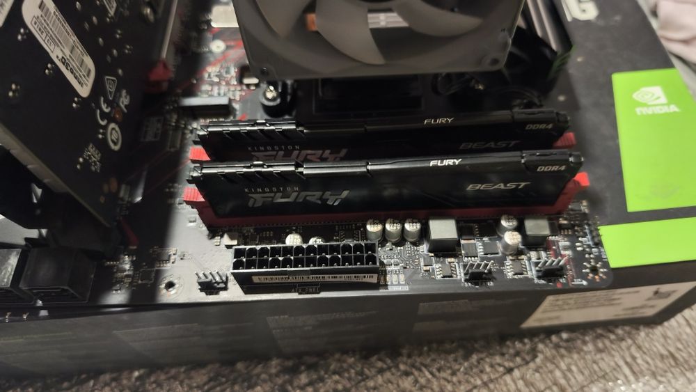 Игроврй комплект Ryzen 5 2600 ddr4 16 gb gtx 1060 3 gb