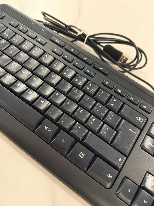 Teclado Microsoft Wired Keyboard 600 USB – Impecável
