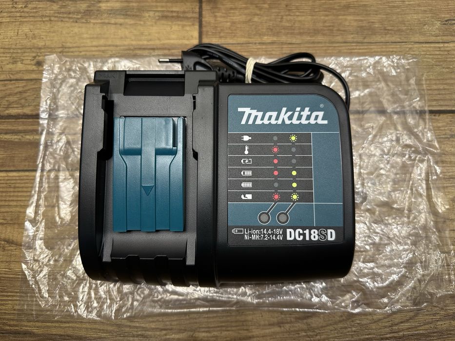 Nowa ładowarka Makita DC18SD LXT