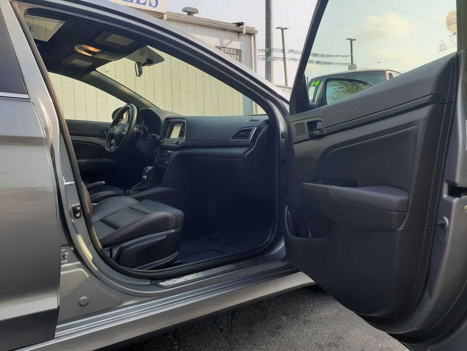 Hyundai Elantra      2018