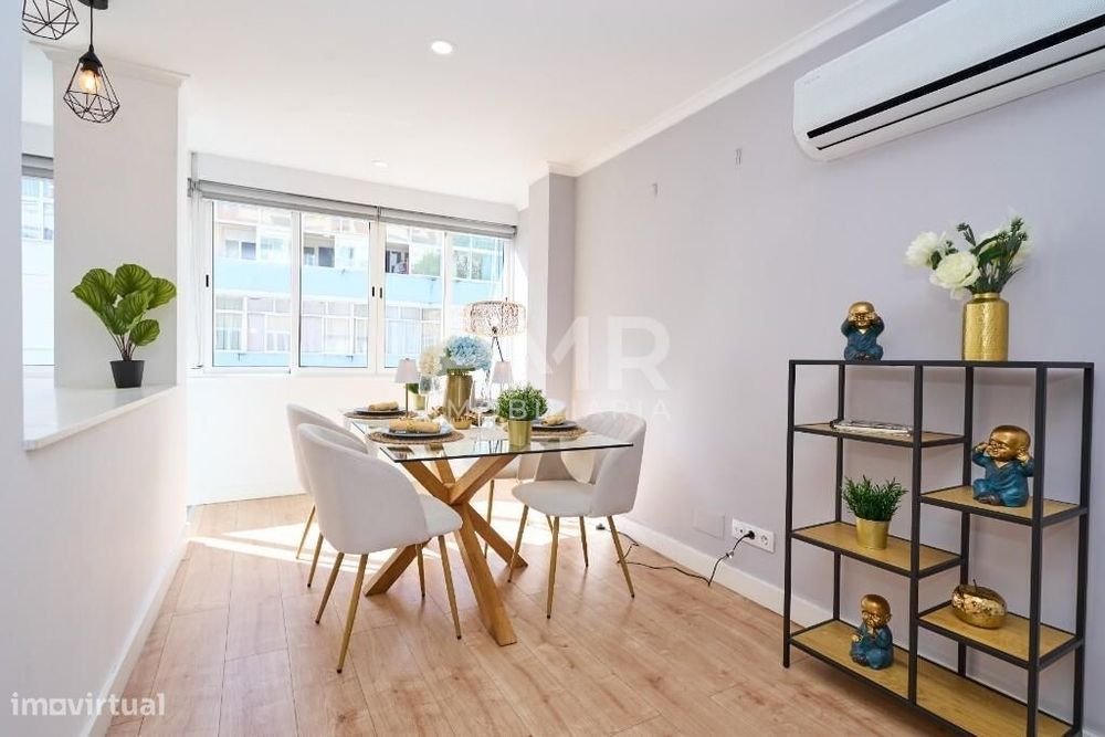 T2 remodelado com 2 casas de banho, em Benfica, próximo ao Califa e ao