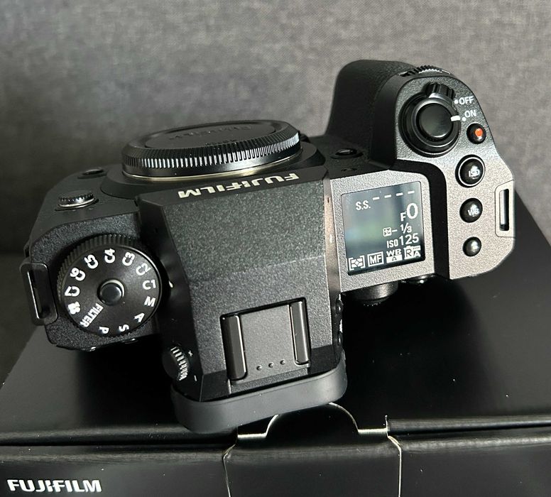 FUJIFILM X-H2 Mirrorless Digital Camera (Body)