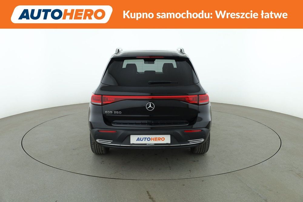 Mercedes-Benz EQB Mercedes-Benz EQB