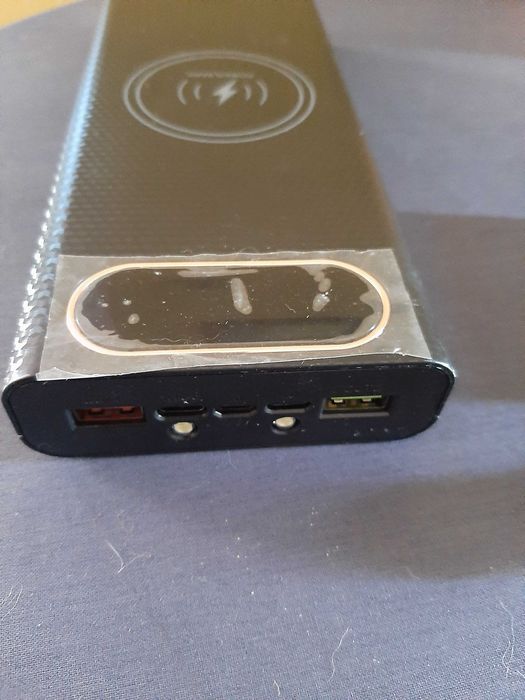 Power Bank 40000mAh Wireless + USB-C PD64739925651714120