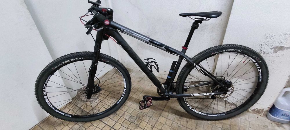 Bicicleta Cannondale F29 Carbono 3