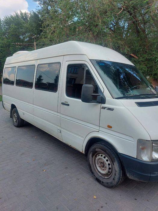 Заказ автобусів та мікроавтобусів