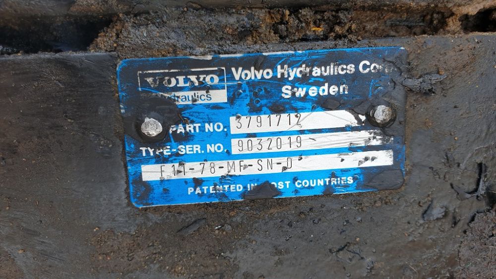 koparka Akerman H7 c volvo zwolnica gąsienicy koło zębate