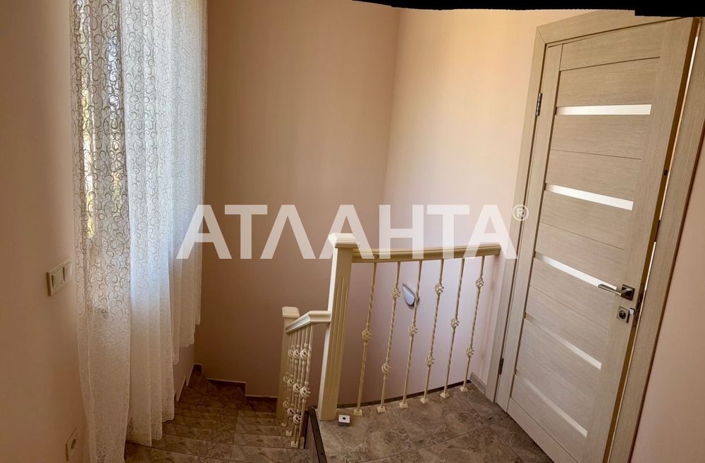 Продажа добротного дома Совиньон 3