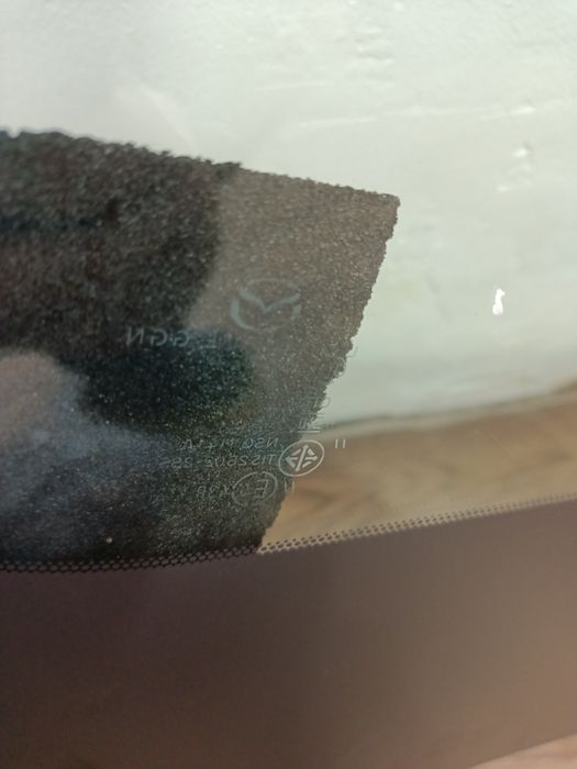 Продам лобовое стекло на MAZDA CX30,CX9 2020год  Mazda 3,6 под роекцию