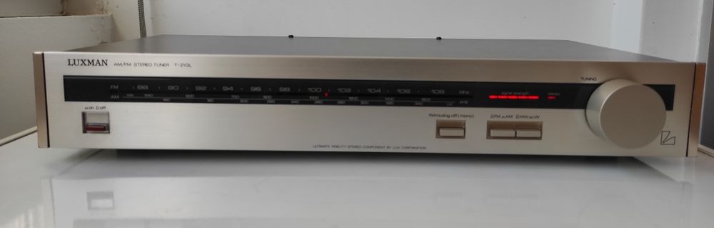 Radio sintonizador Luxman T-210L