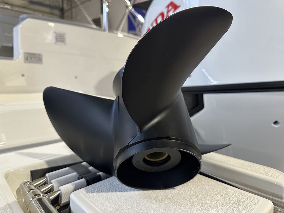 Oryginał śruba napędowa Yamaha do silnika zaburtowego F150