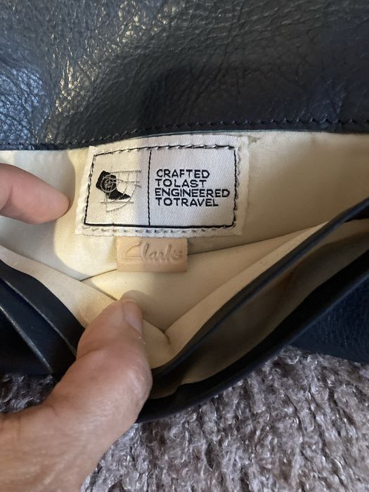 Кожаный кошелек бренд CLarks