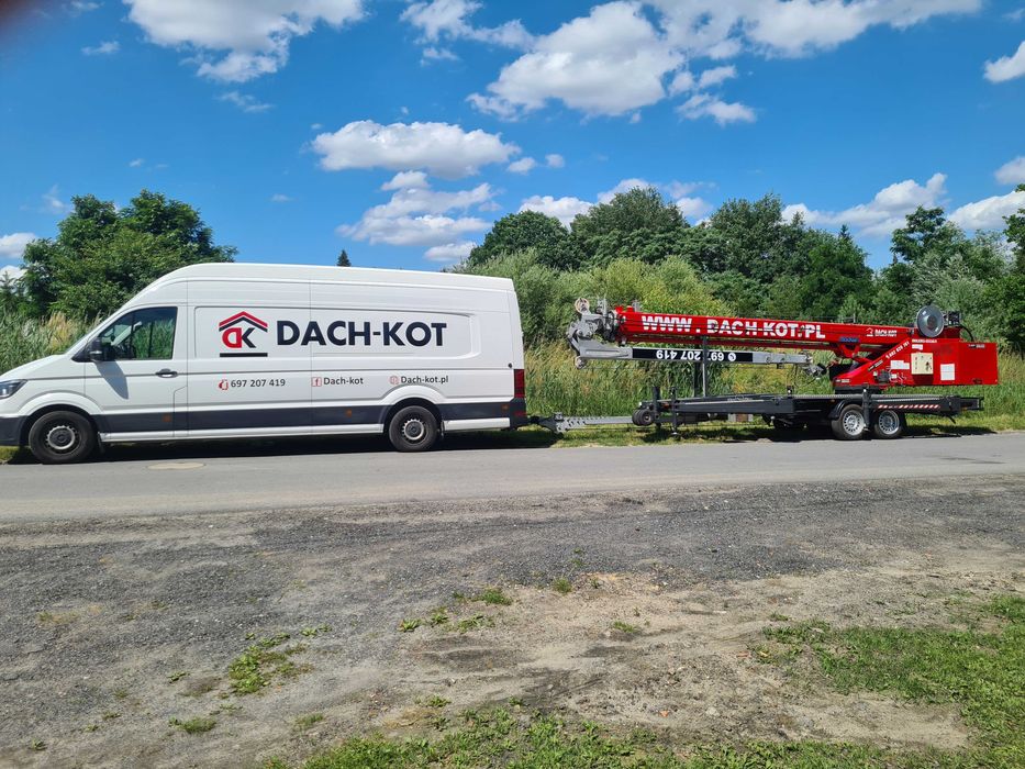 Montaż konstrukcji i wiązarów dachowych