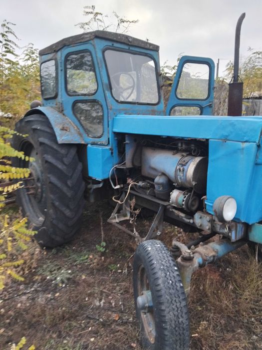 Продам трактор Т-40
Трактор на ходу, у доброму технічному стані.