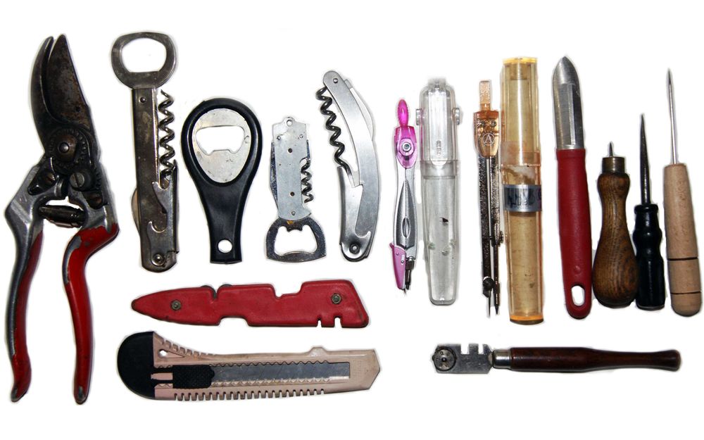 Набор бу Инструмент Отвёртка Крепеж Шланг Ножницы Циркуль Весы Ножовка