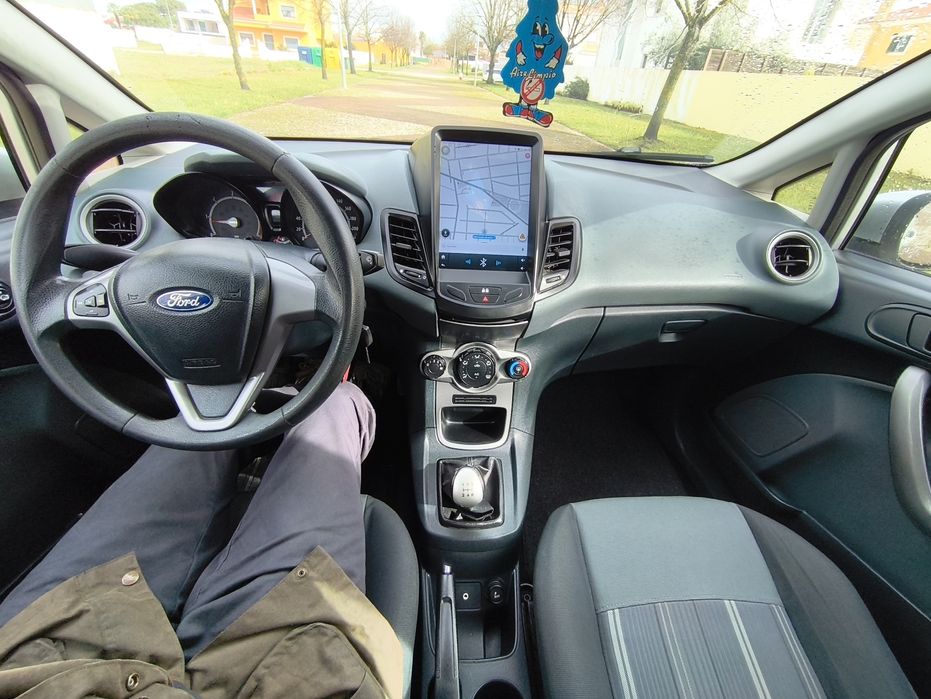 Ford Fiesta 1.4 TDCi  - 2009 - Económico e Fiável