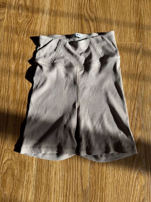 Шорти жіночі.   .